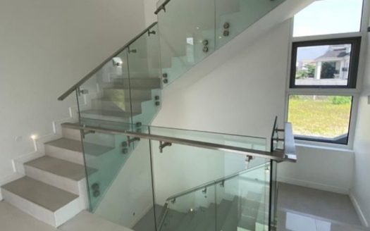 4 bedroom detached duplex with 2 BQ