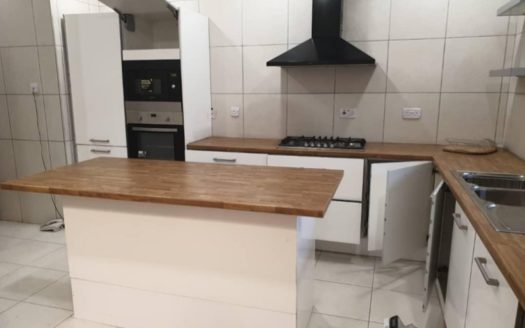 3 bedroom apartment with BQ