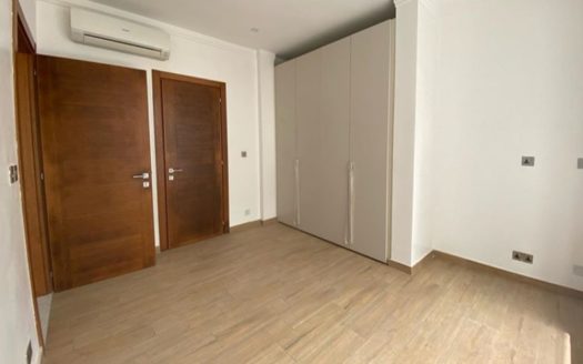 5 bedroom detached duplex with BQ