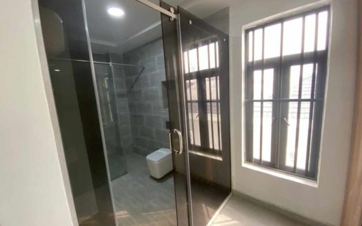 Brand new 4 bedroom fully detached duplex with bq