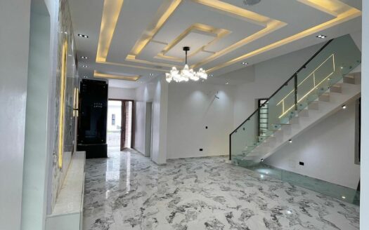 BRAND NEW LUXURY 5 BEDROOM FULLY DETACHED DUPLEX