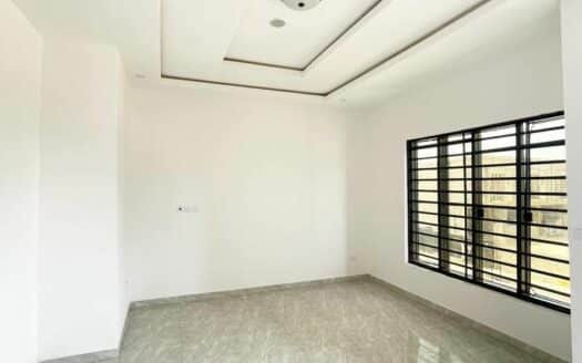 DREAM HOME 4 BEDROOM SEMI DETACHED DUy